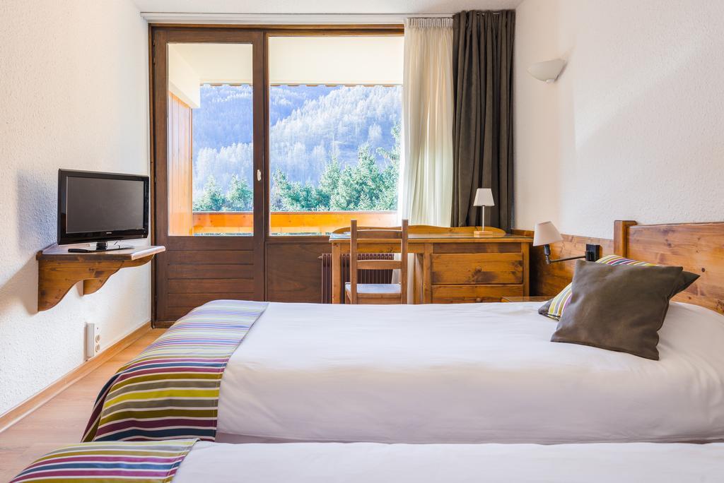 Hotel Plein Sud Serre Chevalier Buitenkant foto