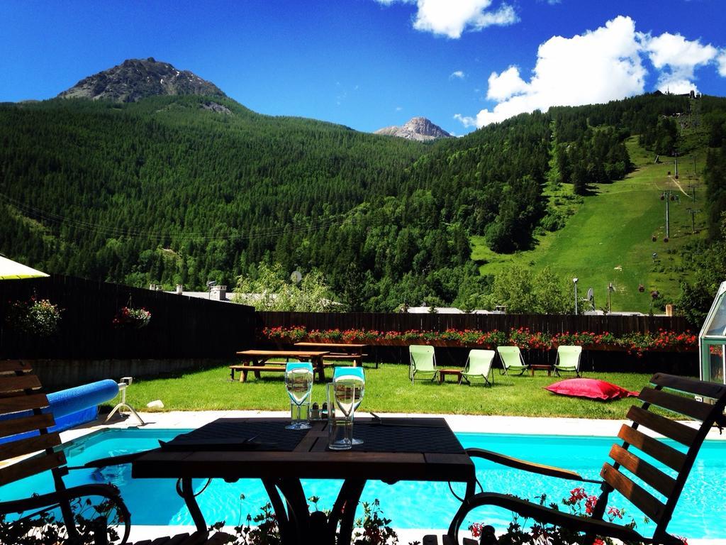 Hotel Plein Sud Serre Chevalier Buitenkant foto